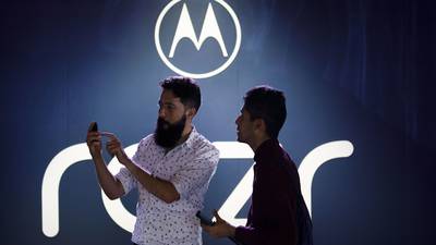 Motorola vuelve a liderar el mercado argentino después de 17 añosdfd