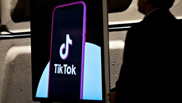 Ex-executivo diz que dona do TikTok teria se apropriado de vídeos de outras redesdfd