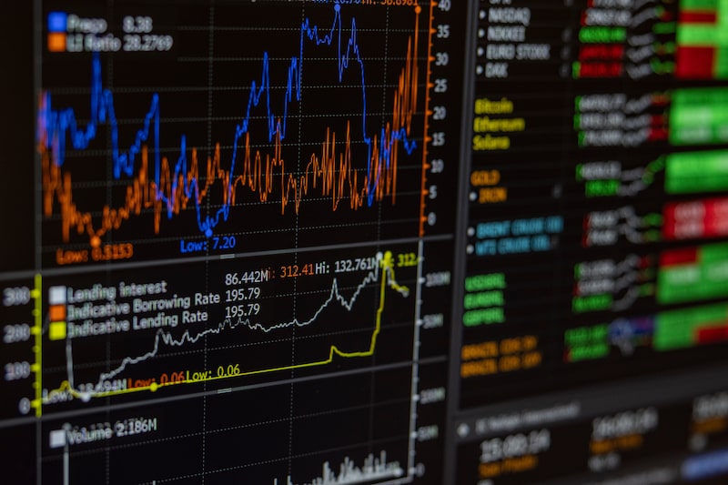 Rates charts displayed on a screen on the trading floor at the Genial Investments headquarters in Sao Paulo, Brazil, on Wednesday, Aug. 5, 2026. Brazilian economists cut their 2026 year-end benchmark interest rate forecast as Latin America's largest economy shows mounting signs of cooling down. Photographer: Victor Moriyama/Bloomberg Rates charts displayed on a screen on the trading floor at the Genial Investments headquarters in Sao Paulo, Brazil, on Wednesday, Aug. 5, 2026. Brazilian economists cut their 2026 year-end benchmark interest rate forecast as Latin America's largest economy shows mounting signs of cooling down. Photographer: Victor Moriyama/Bloomberg