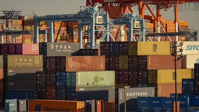 Las bolsas asiáticas moderan su avance ante tensiones entre Japón y China Las bolsas asiáticas moderan su avance ante tensiones entre Japón y China