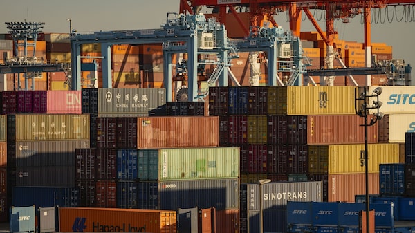 Las bolsas asiáticas moderan su avance ante tensiones entre Japón y China Las bolsas asiáticas moderan su avance ante tensiones entre Japón y China