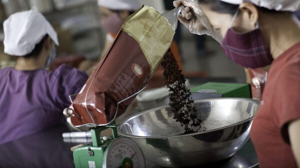 Vietnamese Coffee Reserves Shrink, Brewing Higher Prices for Global Drinkers Vietnamese Coffee Reserves Shrink, Brewing Higher Prices for Global Drinkers