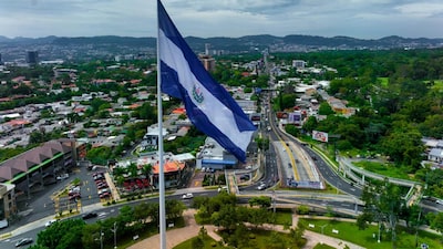 El bitcoin pierde espacio en El Salvador mientras el FMI pone la reforma de pensiones en el centro El bitcoin pierde espacio en El Salvador mientras el FMI pone la reforma de pensiones en el centro