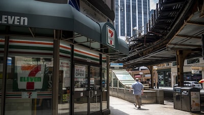 Sucessão na 7-Eleven: Co-CEOs assumem com missão de reestruturar negócios Sucessão na 7-Eleven: Co-CEOs assumem com missão de reestruturar negócios