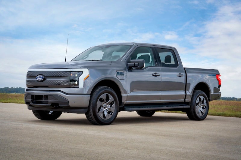 Em um ano bom, a Ford vende cerca de 900 mil F-150s movidos a gasolina, enquanto comercializou pouco mais de 100 mil unidades de sua versão elétrica em pouco mais de quatro anos Em um ano bom, a Ford vende cerca de 900 mil F-150s movidos a gasolina, enquanto comercializou pouco mais de 100 mil unidades de sua versão elétrica em pouco mais de quatro anos