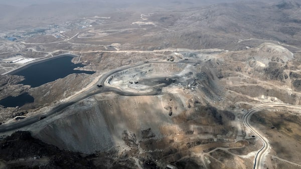 Interrupciones en minas de Perú y Chile agravan la escasez mundial de cobre Interrupciones en minas de Perú y Chile agravan la escasez mundial de cobre