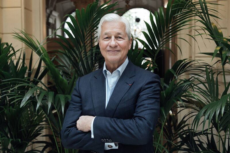 Jamie Dimon, tras una entrevista de Bloomberg Television en la Conferencia de Mercados Globales de JPMorgan en París, Francia, el jueves 11 de mayo de 2023. Jamie Dimon, tras una entrevista de Bloomberg Television en la Conferencia de Mercados Globales de JPMorgan en París, Francia, el jueves 11 de mayo de 2023.