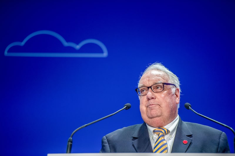 Howard Buffett Howard Buffett