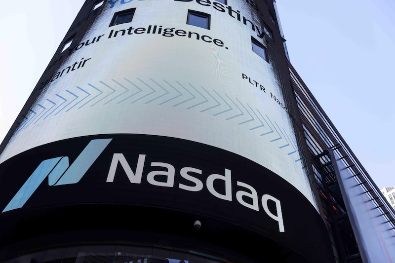 SK Hynix US IPO At The Nasdaq MarketSite SK Hynix US IPO At The Nasdaq MarketSite