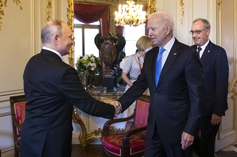 La urgencia de reducir los riesgos que representan las armas de destrucción masiva ha cobrado mayor importancia en medio de las recientes conversaciones destinadas a reducir las tensiones entre la Casa Blanca y el Kremlin. La urgencia de reducir los riesgos que representan las armas de destrucción masiva ha cobrado mayor importancia en medio de las recientes conversaciones destinadas a reducir las tensiones entre la Casa Blanca y el Kremlin.