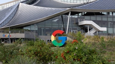 Alphabet planeja vender raro título com vencimento em 100 anos para financiar IA Alphabet planeja vender raro título com vencimento em 100 anos para financiar IA