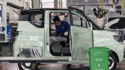 Ventas de GM en China caen por debajo de las de EE.UU. por primera vez desde 2009 Ventas de GM en China caen por debajo de las de EE.UU. por primera vez desde 2009