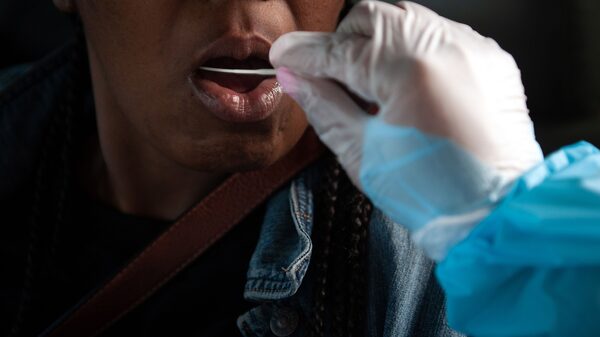 Estudio revela que efectos del Covid-19 en el cerebro repercuten años después Estudio revela que efectos del Covid-19 en el cerebro repercuten años después