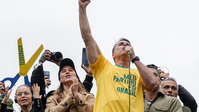 Flávio Bolsonaro empata con Lula en nueva encuesta de cara a las elecciones de Brasil Flávio Bolsonaro empata con Lula en nueva encuesta de cara a las elecciones de Brasil