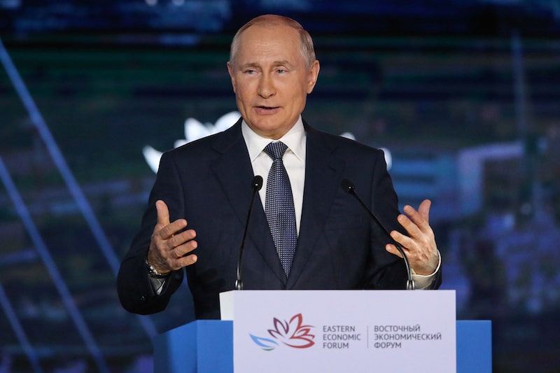Putin sugirió esta semana que Rusia podría ayudar a aliviar los problemas energéticos de la Unión Europea. Putin sugirió esta semana que Rusia podría ayudar a aliviar los problemas energéticos de la Unión Europea.