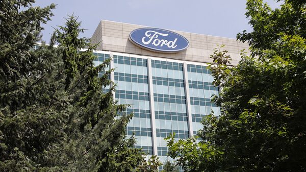 Ford podría recortar hasta 8.000 puestos de trabajo en próximas semanas Ford podría recortar hasta 8.000 puestos de trabajo en próximas semanas