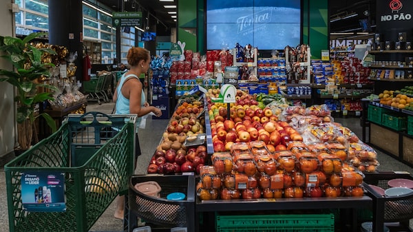 Singapura quer atrair US$ 500 mi para proteger alimentos de riscos climáticos na Ásia Singapura quer atrair US$ 500 mi para proteger alimentos de riscos climáticos na Ásia