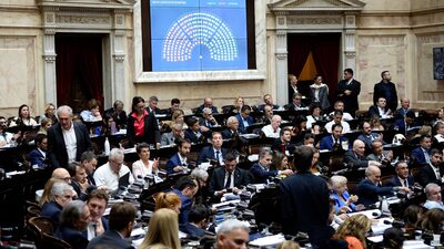 Milei define vetos a leyes de la oposición y suma aliados en el Congreso Milei define vetos a leyes de la oposición y suma aliados en el Congreso
