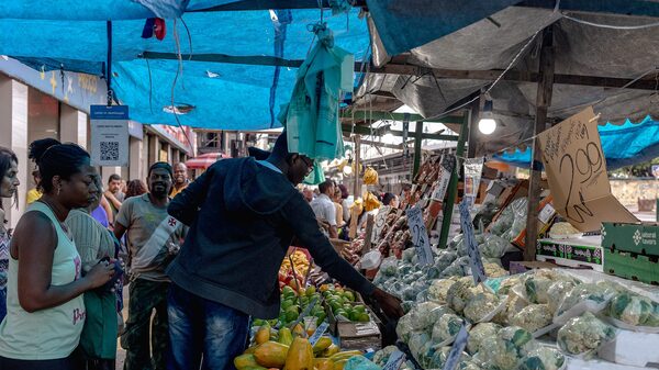 Inflación de Brasil cae más que lo esperado en semana electoral Inflación de Brasil cae más que lo esperado en semana electoral
