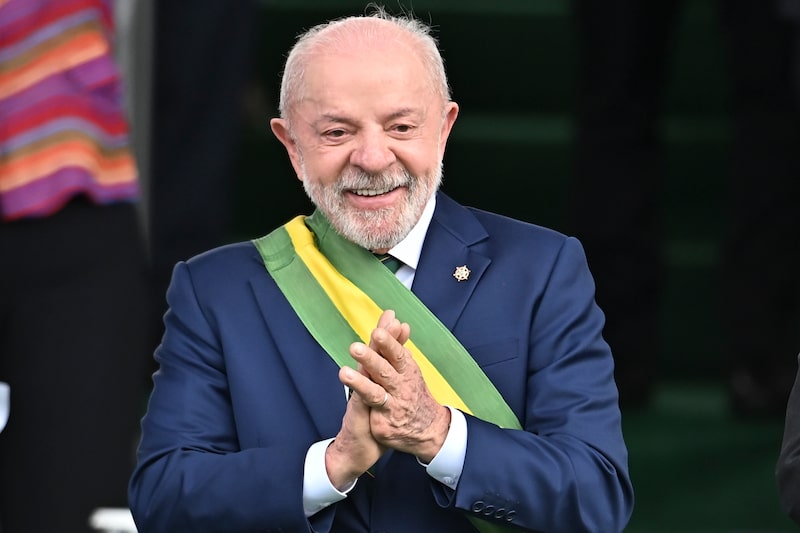 Lula Edges Ahead of Bolsonaro Amid Court Crisis, New Poll Shows Lula Edges Ahead of Bolsonaro Amid Court Crisis, New Poll Shows