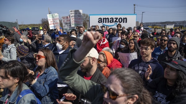 Amazon vence la iniciativa de sindicalizar su segunda planta en Nueva York Amazon vence la iniciativa de sindicalizar su segunda planta en Nueva York