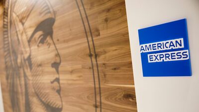 American Express mantém previsão de lucro apesar de incertezas com tarifas American Express mantém previsão de lucro apesar de incertezas com tarifas