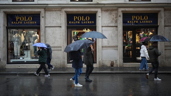Menos promociones y precios más altos enfrían el crecimiento de Ralph Lauren Menos promociones y precios más altos enfrían el crecimiento de Ralph Lauren