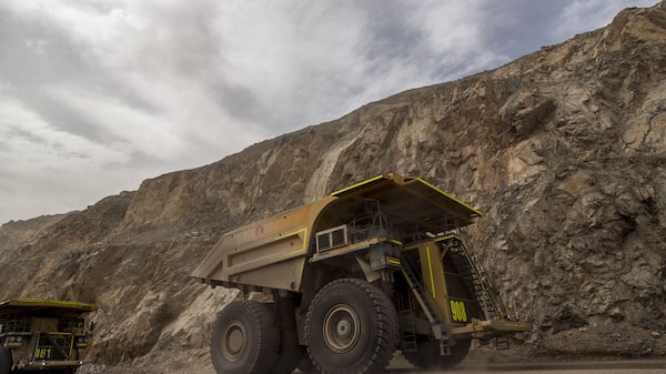 Producción de cobre en mina chilena de Capstone es interrumpida por huelga de tres semanas Producción de cobre en mina chilena de Capstone es interrumpida por huelga de tres semanas