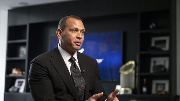 Alex Rodríguez on Warren Buffett’s Rule and Why He Buys US Treasury Bills Alex Rodríguez on Warren Buffett’s Rule and Why He Buys US Treasury Bills