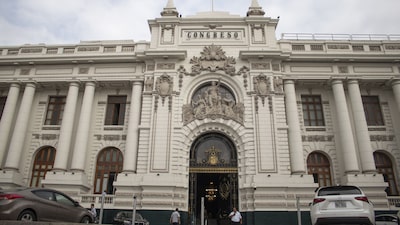 Congreso de Perú aprueba proyecto de ley para el retiro de los fondos privados de pensiones Congreso de Perú aprueba proyecto de ley para el retiro de los fondos privados de pensiones