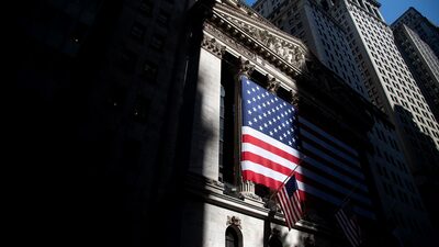 Risco de recessão aumenta nos EUA e Nasdaq e S&P 500 têm queda de até 4,5% Risco de recessão aumenta nos EUA e Nasdaq e S&P 500 têm queda de até 4,5%