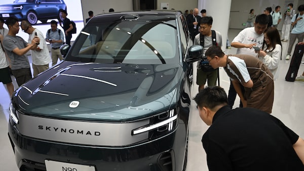 Xiaomi se dispara en bolsa hasta 9% tras recibir 70.000 pedidos de su nuevo SUV eléctrico Xiaomi se dispara en bolsa hasta 9% tras recibir 70.000 pedidos de su nuevo SUV eléctrico