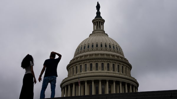Trump condiciona renovación de los poderes de espionaje a ley de identificación de votantes Trump condiciona renovación de los poderes de espionaje a ley de identificación de votantes