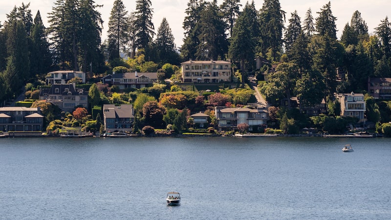 Berço de Amazon e Microsoft, Seattle vê casas de luxo ‘encalharem’ com IA e demissões Berço de Amazon e Microsoft, Seattle vê casas de luxo ‘encalharem’ com IA e demissões