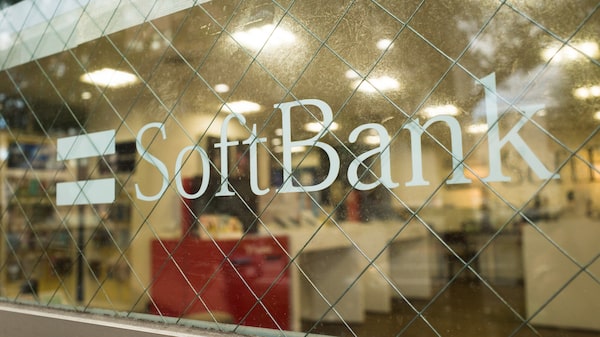 Acciones de SoftBank caen 13% tras llamado de Anthropic y OpenAI a frenar desarrollo de IA Acciones de SoftBank caen 13% tras llamado de Anthropic y OpenAI a frenar desarrollo de IA