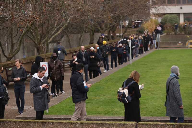 Ômicron já é a variante dominante Ômicron já é a variante dominante
