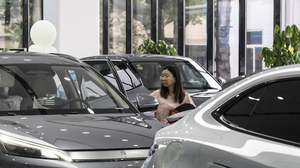 BYD prevé acelerar sus ventas globales pese al enfriamiento del mercado eléctrico BYD prevé acelerar sus ventas globales pese al enfriamiento del mercado eléctrico