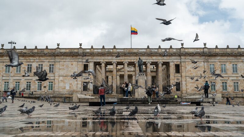 Colombia recomprará más bonos para reducir el costo de la deuda Colombia recomprará más bonos para reducir el costo de la deuda