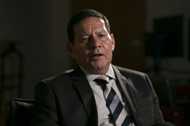 Eleições no ano que vem, mesmo que sem voto impresso Eleições no ano que vem, mesmo que sem voto impresso