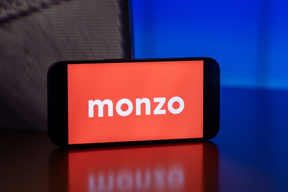 El logotipo de Monzo Bank, operado por Monzo Bank Holding Group Ltd., en un teléfono inteligente, fotografiado en Londres (Reino Unido) el jueves 18 de diciembre de 2025. El logotipo de Monzo Bank, operado por Monzo Bank Holding Group Ltd., en un teléfono inteligente, fotografiado en Londres (Reino Unido) el jueves 18 de diciembre de 2025.