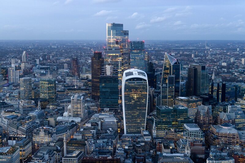 Vista da City of London, centro financeiro de Londres: quebra de fintech chama a atenção de investidores e autoridades Vista da City of London, centro financeiro de Londres: quebra de fintech chama a atenção de investidores e autoridades