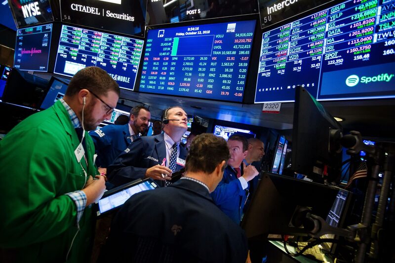 El conflicto comercial vuelve al centro del escenario después de que Trump amenazara con aranceles del 30% a las importaciones desde México y la UE a partir del 1 de agosto. El conflicto comercial vuelve al centro del escenario después de que Trump amenazara con aranceles del 30% a las importaciones desde México y la UE a partir del 1 de agosto.