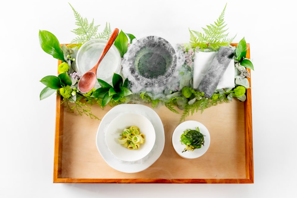 Moqueca pálida e feijão frio: como é o menu de R$ 3.000 do Evvai, 3 estrelas Michelin Moqueca pálida e feijão frio: como é o menu de R$ 3.000 do Evvai, 3 estrelas Michelin