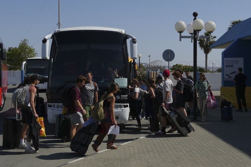 “No hay razón para estresarse”, dijo Regev en una conferencia de prensa. “No hay razón para estresarse”, dijo Regev en una conferencia de prensa.