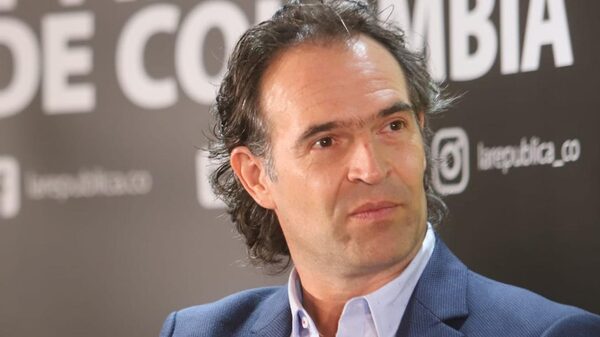 Fico Gutiérrez expone cuál sería su reforma tributaria si es presidente de Colombia Fico Gutiérrez expone cuál sería su reforma tributaria si es presidente de Colombia