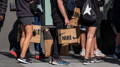 CFO da Nike diz que cenário não deve melhorar nos próximos seis meses; ações caem CFO da Nike diz que cenário não deve melhorar nos próximos seis meses; ações caem