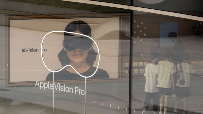 Apple acelera o desenvolvimento de óculos, pingente e AirPods com IA, dizem fontes Apple acelera o desenvolvimento de óculos, pingente e AirPods com IA, dizem fontes