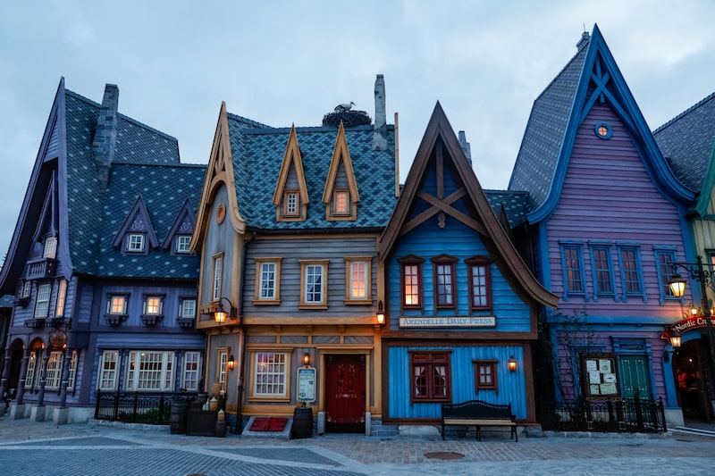 Inaugurado em 1992 como a base da Disney para atrair turistas europeus, o parque de diversões é um dos maiores destinos turísticos do continente (Foto: Geoffroy Van Der Hasselt/AFP/Getty Images) Inaugurado em 1992 como a base da Disney para atrair turistas europeus, o parque de diversões é um dos maiores destinos turísticos do continente (Foto: Geoffroy Van Der Hasselt/AFP/Getty Images)