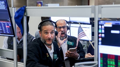 S&P 500 supera los 7.700 puntos y el Dow Jones alcanza un récord por avances con Irán S&P 500 supera los 7.700 puntos y el Dow Jones alcanza un récord por avances con Irán