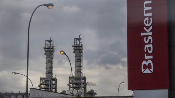 Petrobras e Novonor vendem ações da Braskem em oferta de R$ 7,4 bi Petrobras e Novonor vendem ações da Braskem em oferta de R$ 7,4 bi